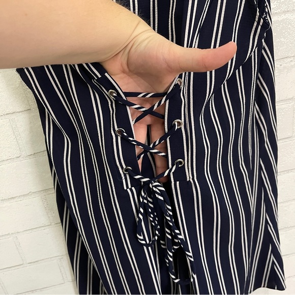 GREEN ENVELOPE Navy White Vertical Stripe Sleeveless Tunic Top - Picture 10 of 11